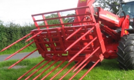 12' Wide Hydraulic Folding Grass Fork / Silage Grape